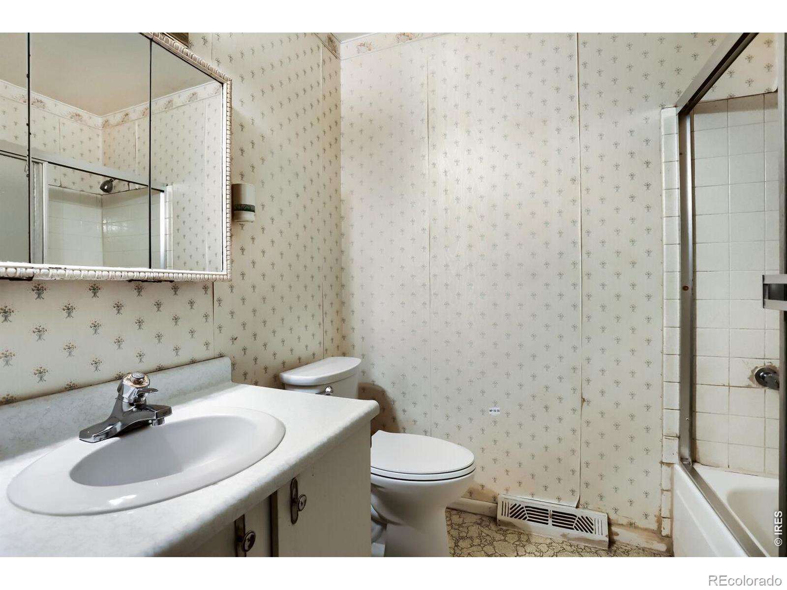 MLS Image #21 for 12597 w maryland place,lakewood, Colorado