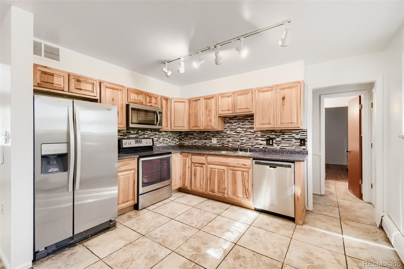 MLS Image #7 for 422 s uvalda street,aurora, Colorado