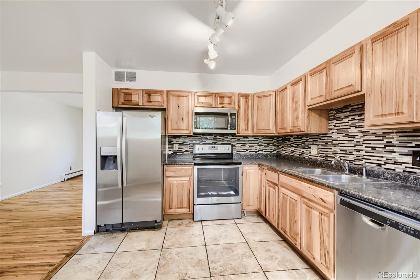 MLS Image #8 for 422 s uvalda street,aurora, Colorado