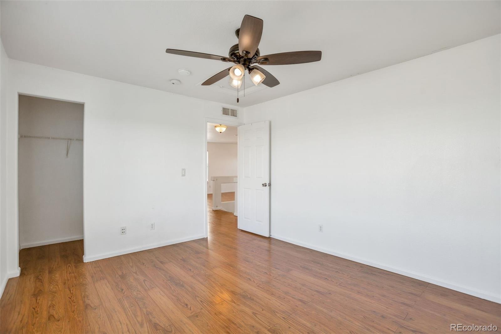 MLS Image #13 for 20410 e 55th place,denver, Colorado