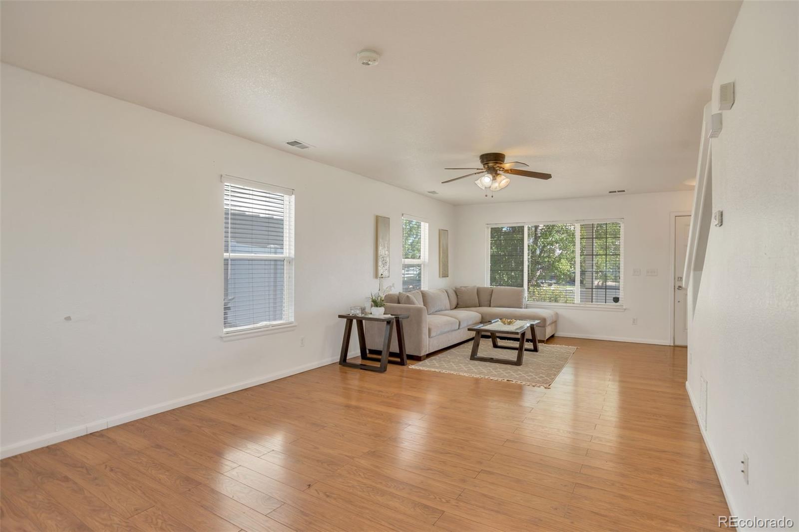 MLS Image #5 for 20410 e 55th place,denver, Colorado