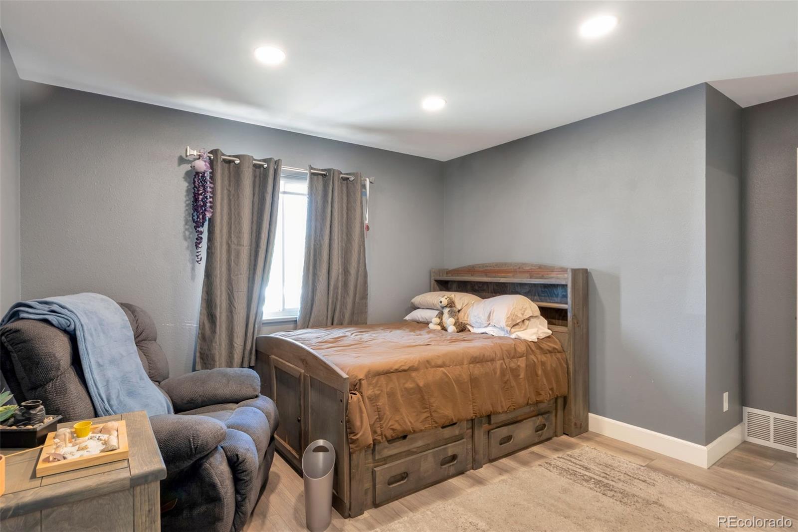 MLS Image #9 for 3117 s monaco circle,denver, Colorado