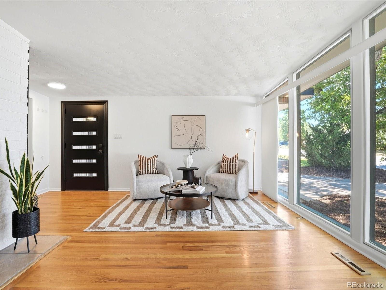 MLS Image #2 for 1420 s cherry street,denver, Colorado