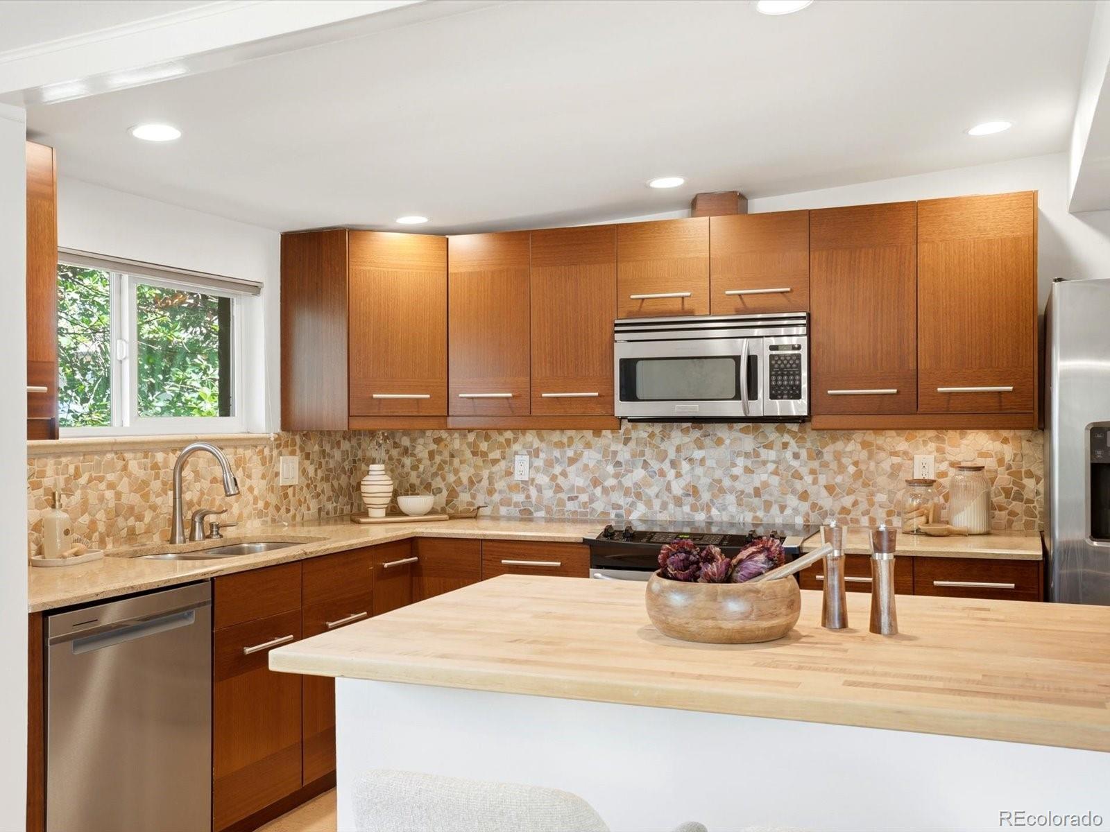 MLS Image #9 for 1420 s cherry street,denver, Colorado