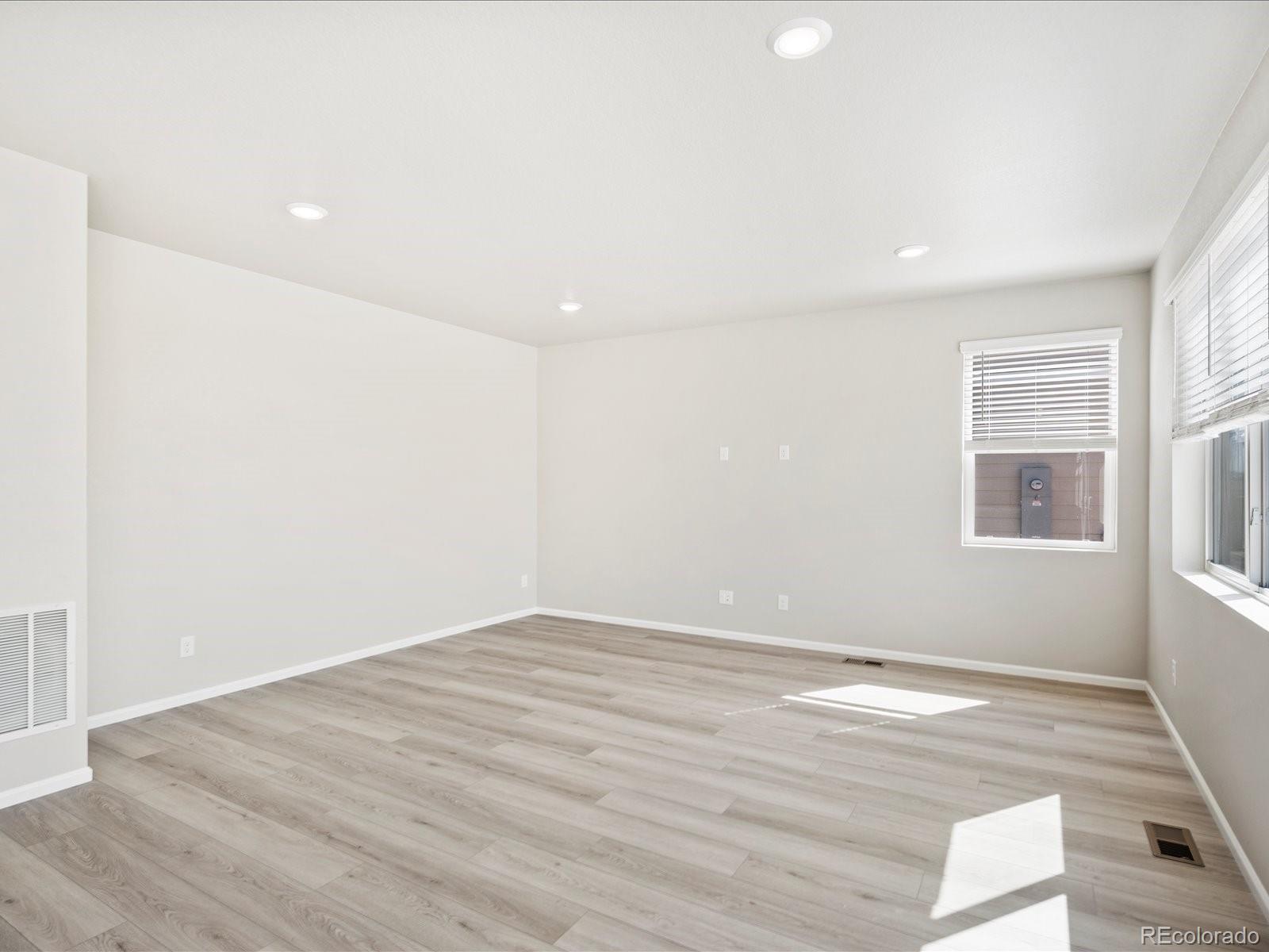 MLS Image #7 for 17617  e. 89th way,commerce city, Colorado