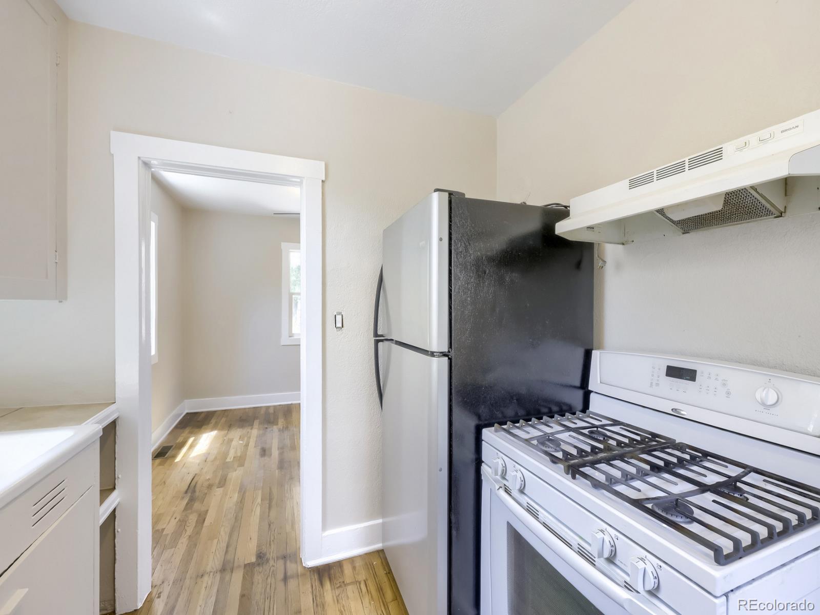 MLS Image #6 for 1336  iola street,aurora, Colorado