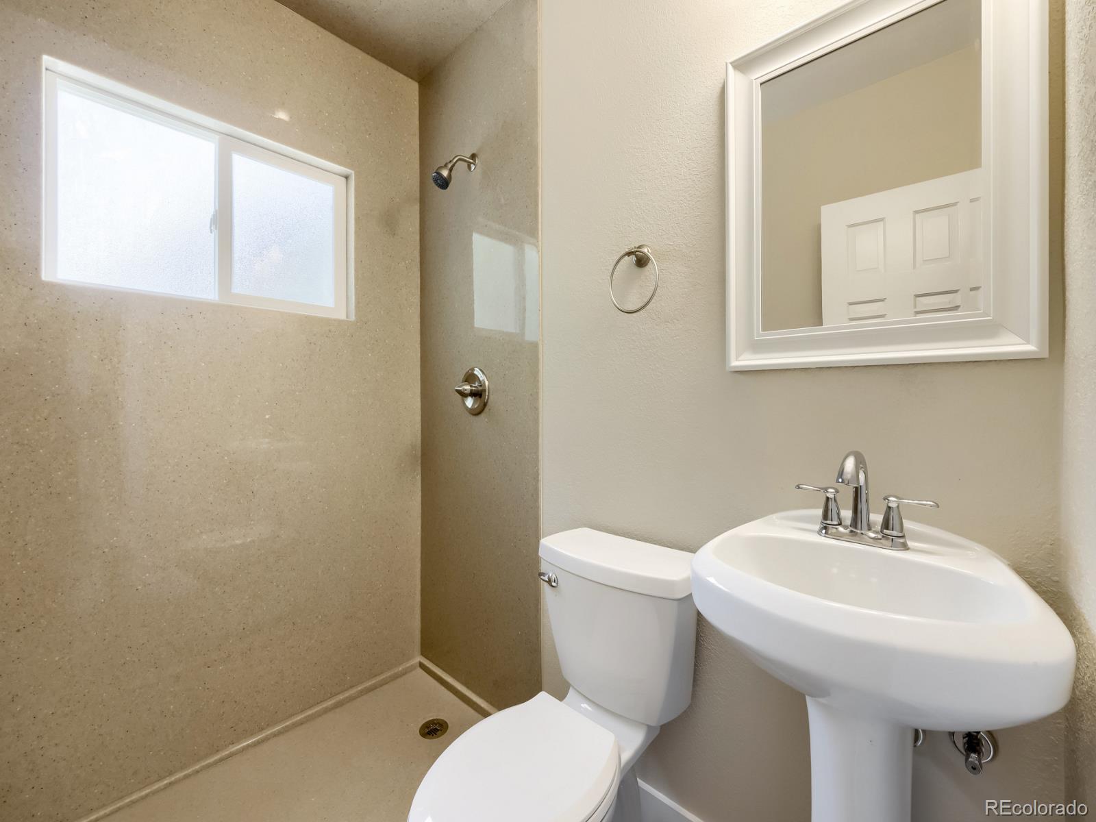 MLS Image #9 for 1336  iola street,aurora, Colorado