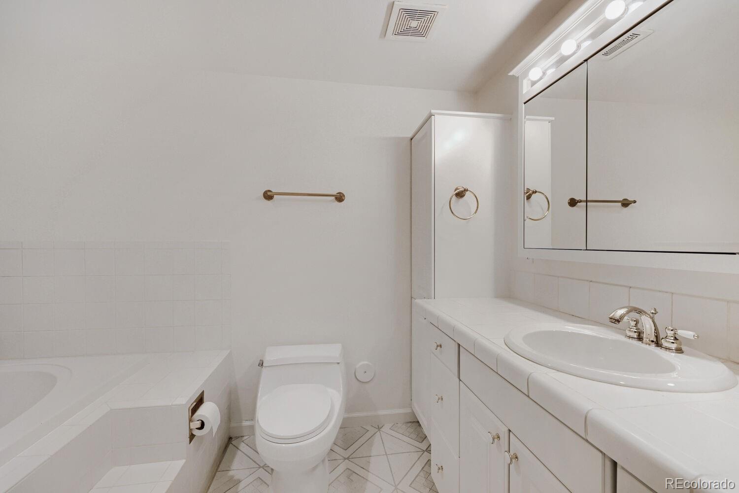 MLS Image #14 for 10200  zenobia circle,westminster, Colorado