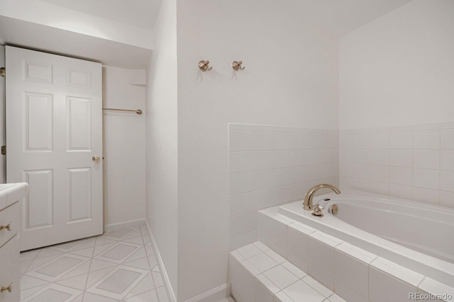 MLS Image #17 for 10200  zenobia circle,westminster, Colorado