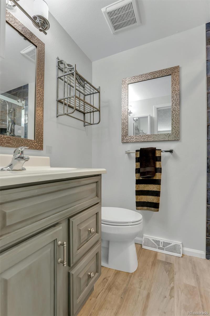 MLS Image #14 for 2433 e fremont court,littleton, Colorado