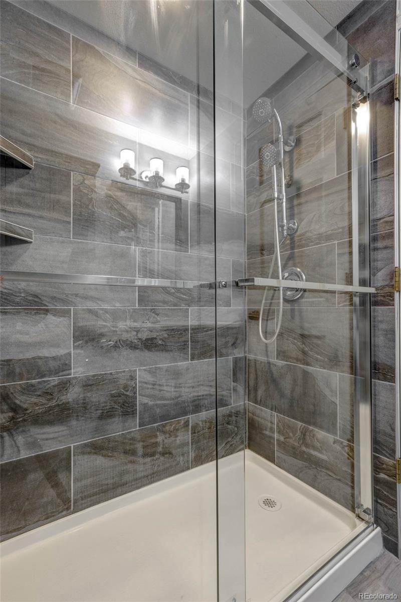 MLS Image #23 for 2433 e fremont court,littleton, Colorado