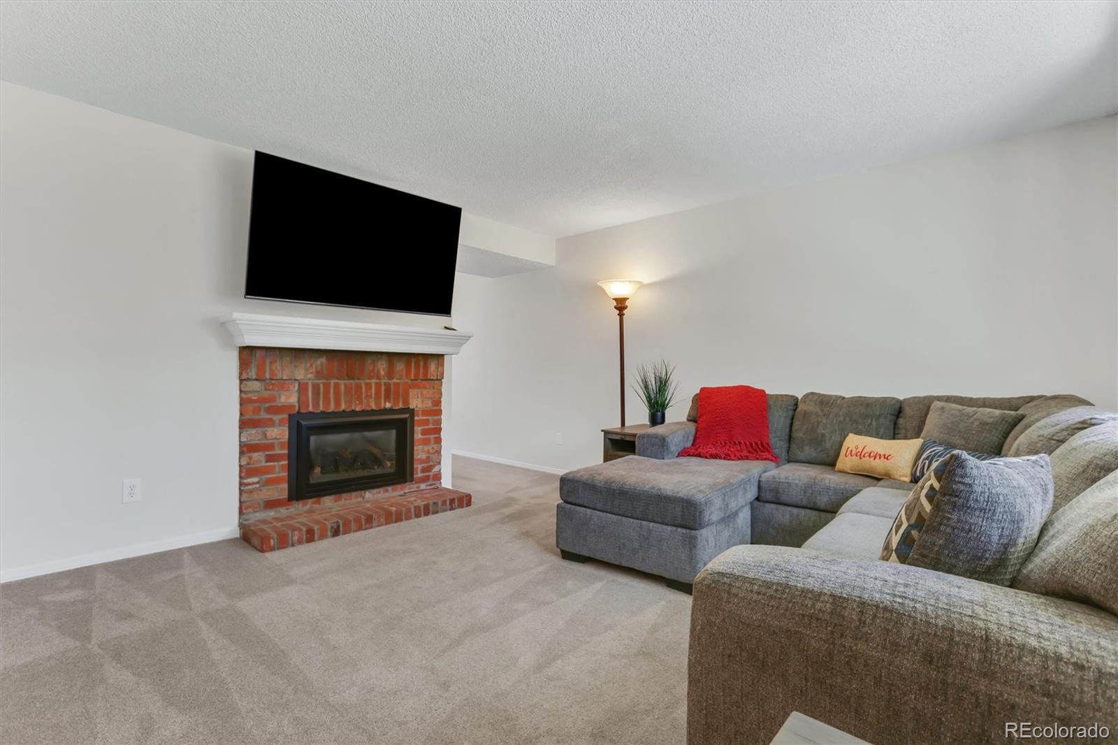 MLS Image #3 for 2433 e fremont court,littleton, Colorado
