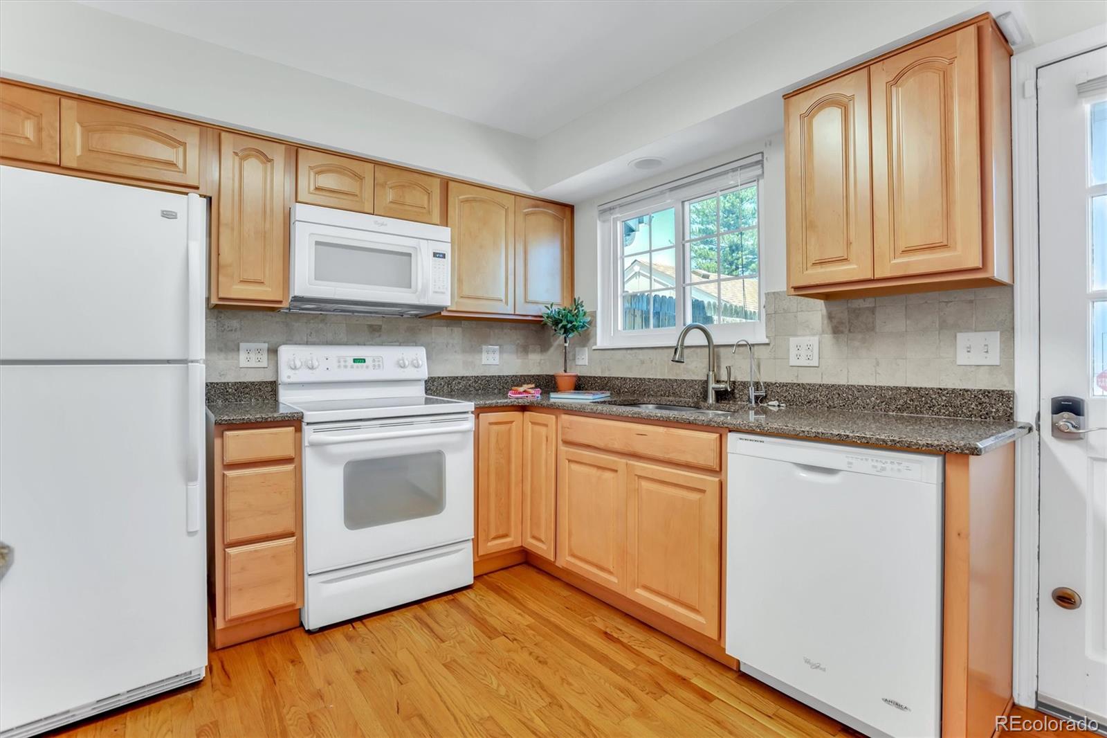 MLS Image #5 for 2433 e fremont court,littleton, Colorado