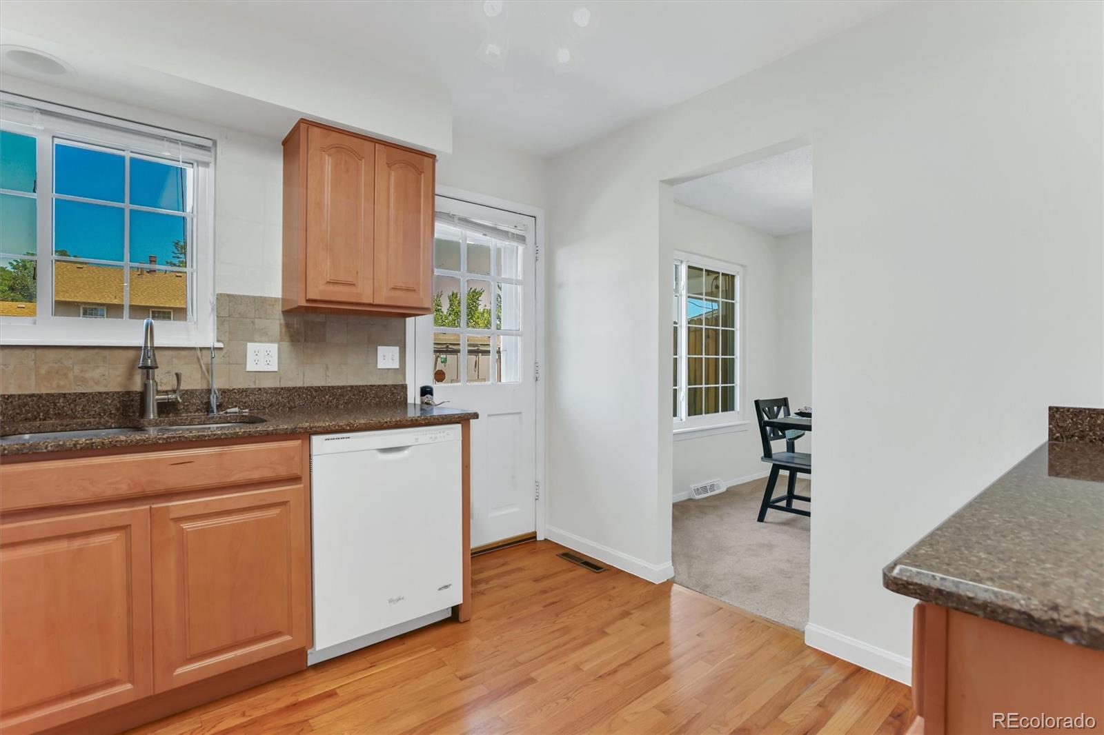 MLS Image #7 for 2433 e fremont court,littleton, Colorado