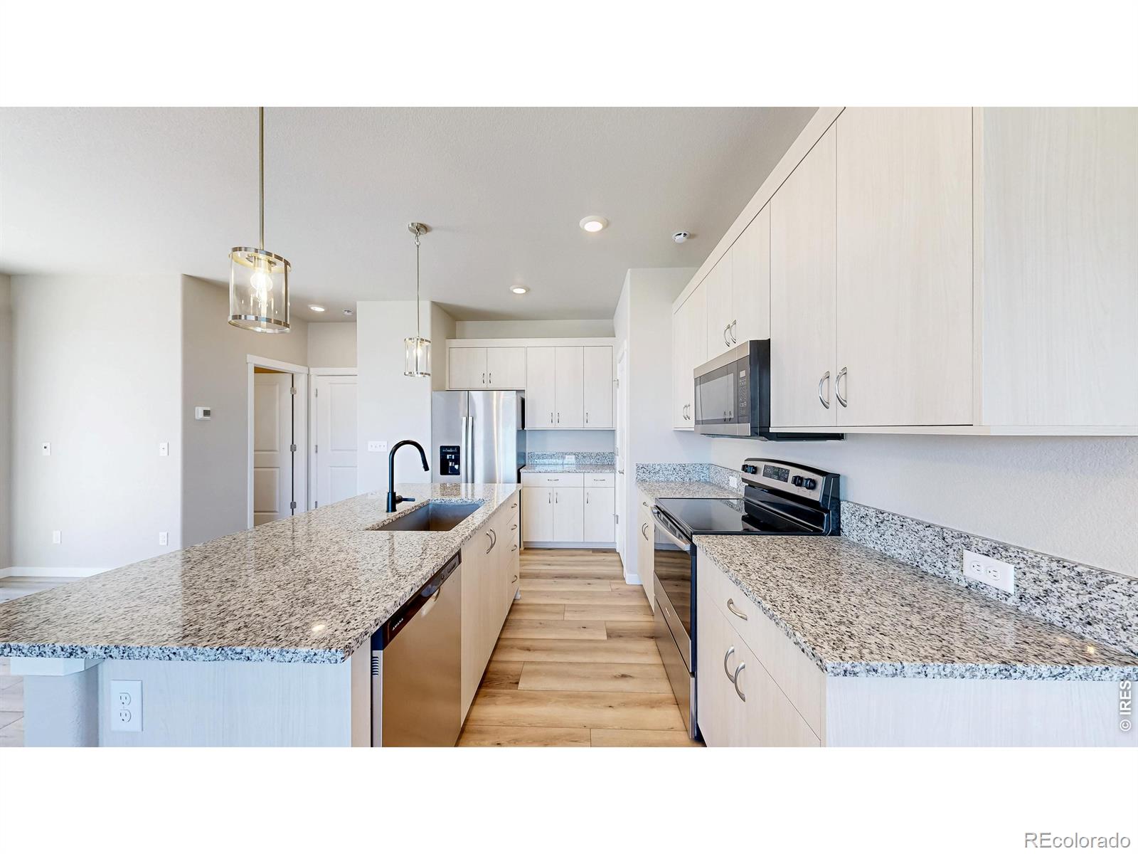 MLS Image #14 for 309  pyramid peak street,berthoud, Colorado