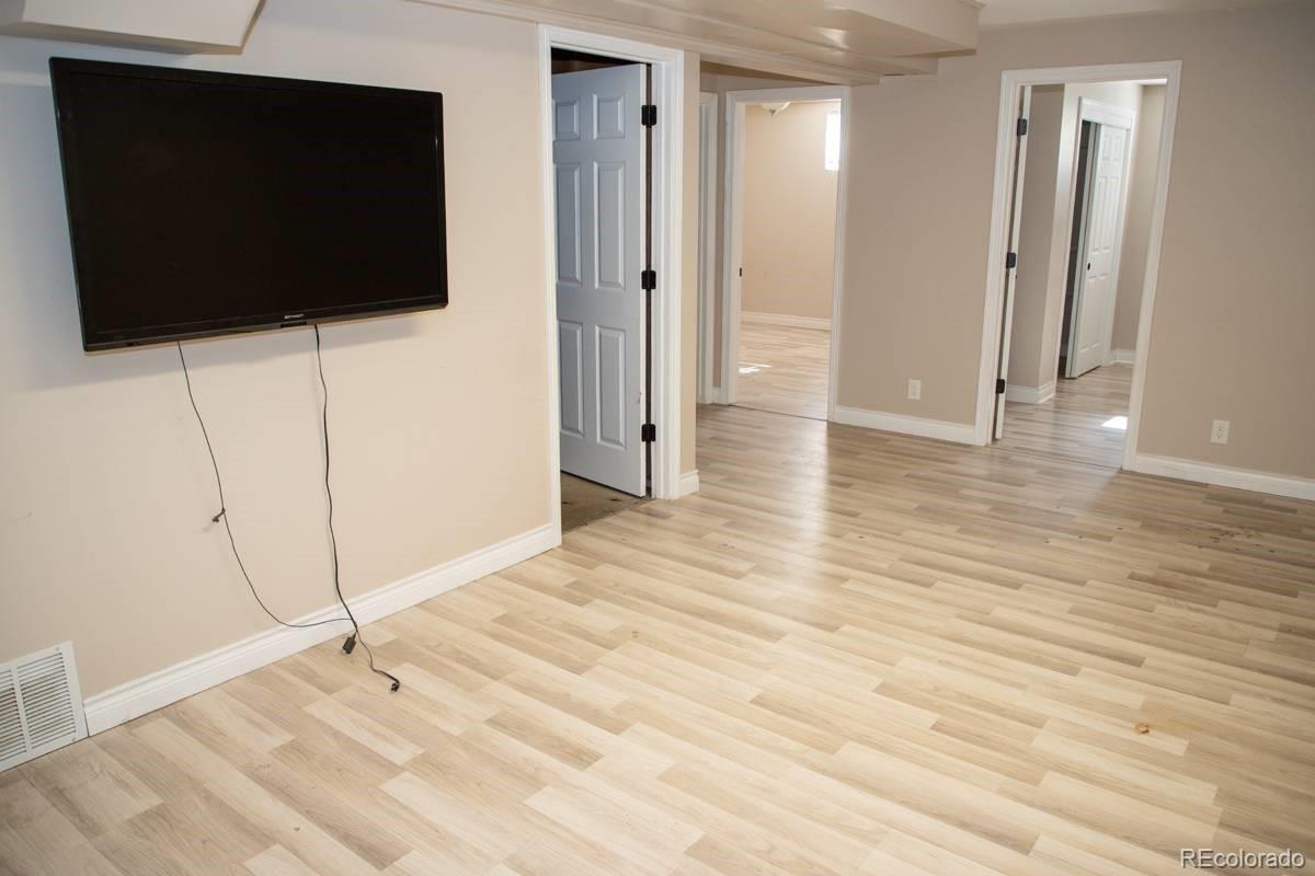 MLS Image #13 for 2143  fisher way,denver, Colorado