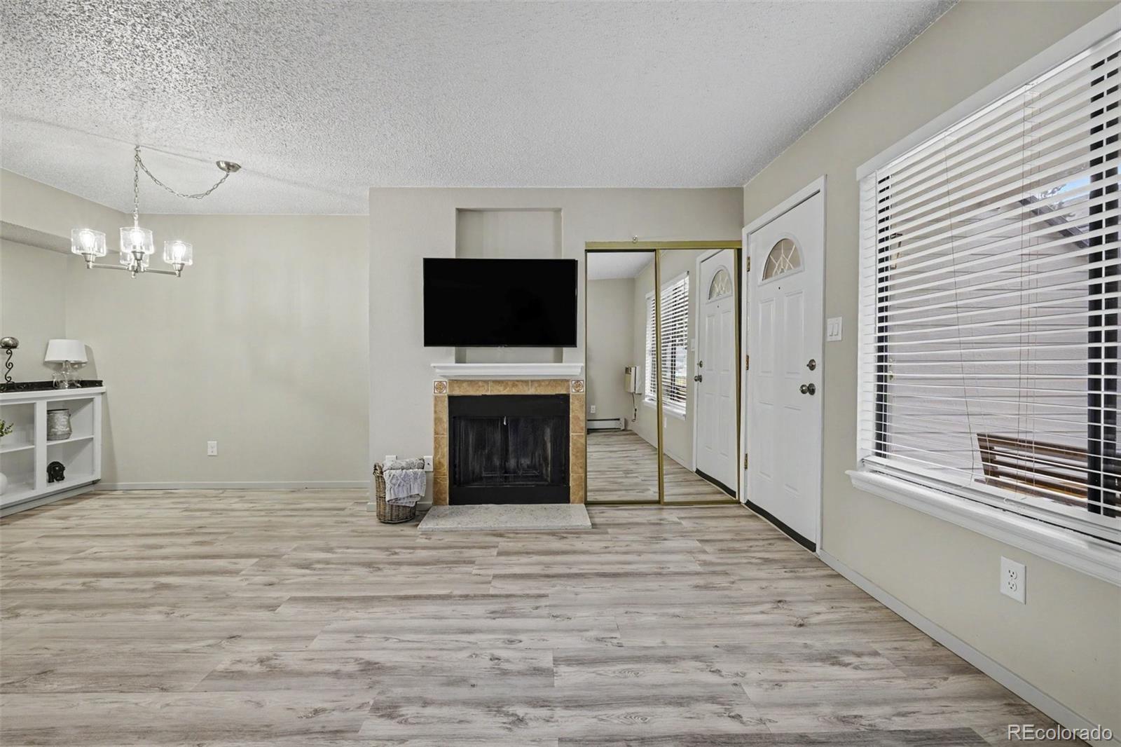 MLS Image #3 for 532  oakwood drive,castle rock, Colorado