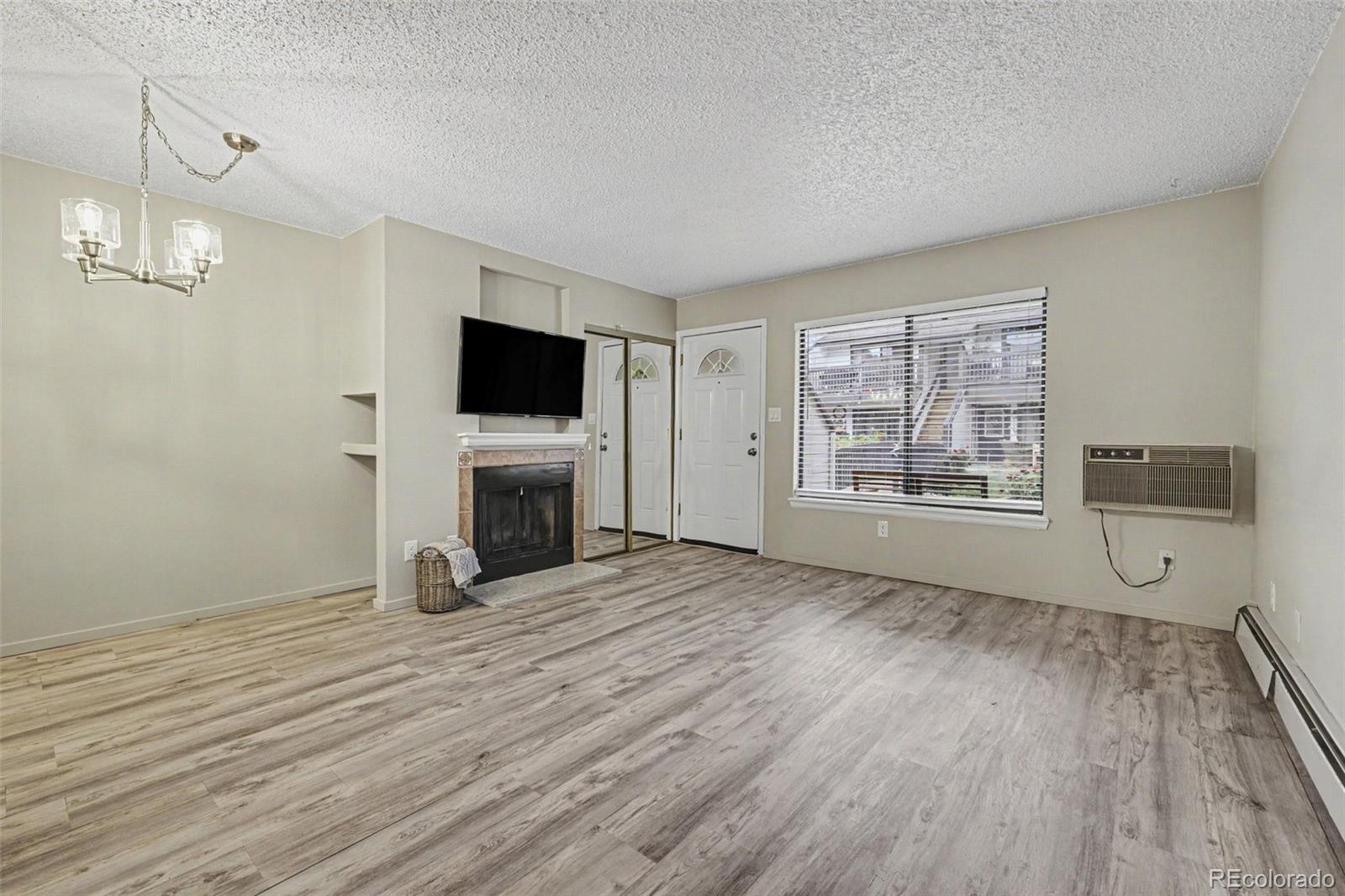 MLS Image #4 for 532  oakwood drive,castle rock, Colorado