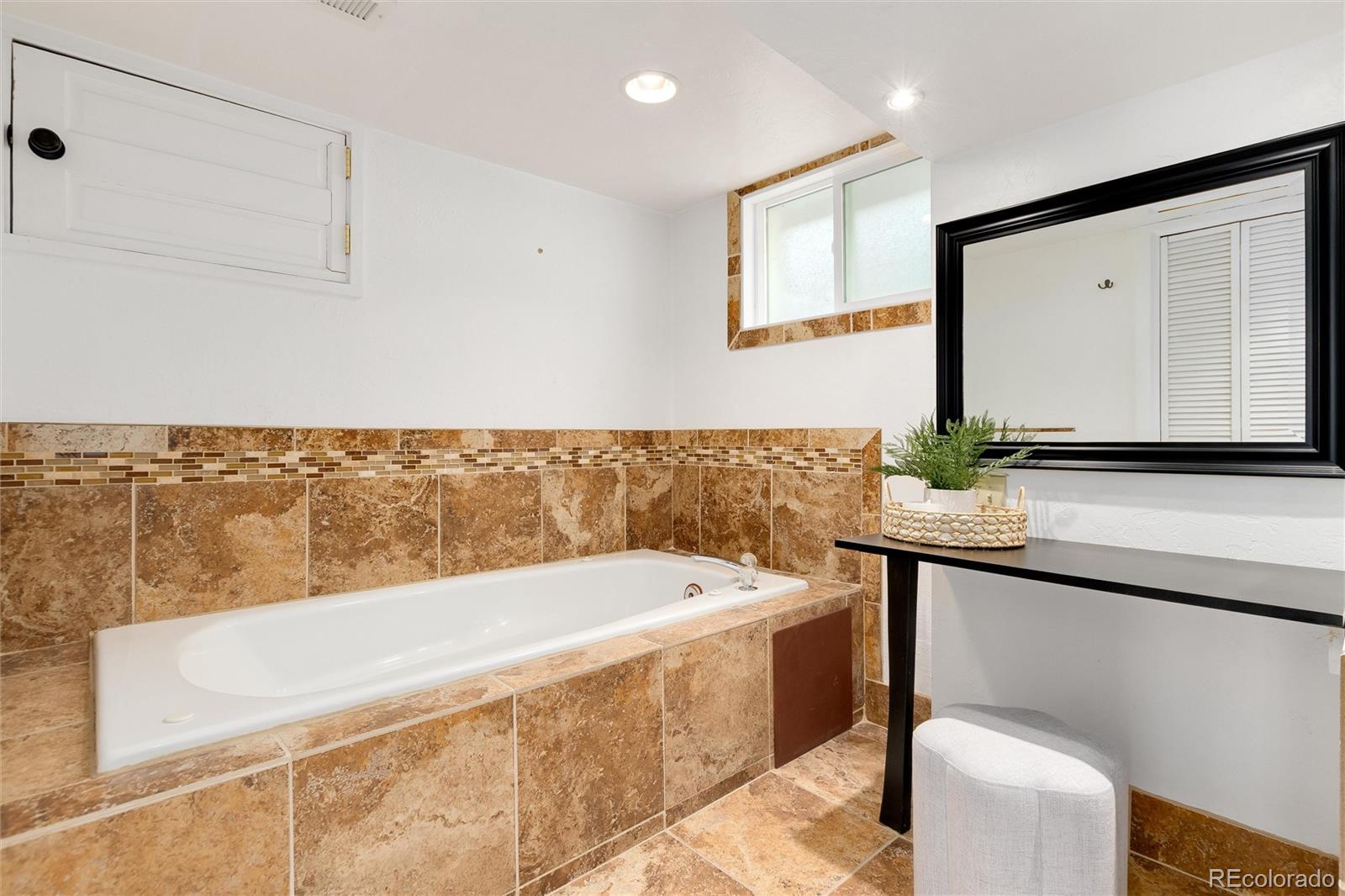 MLS Image #35 for 2780 s pennsylvania street,englewood, Colorado