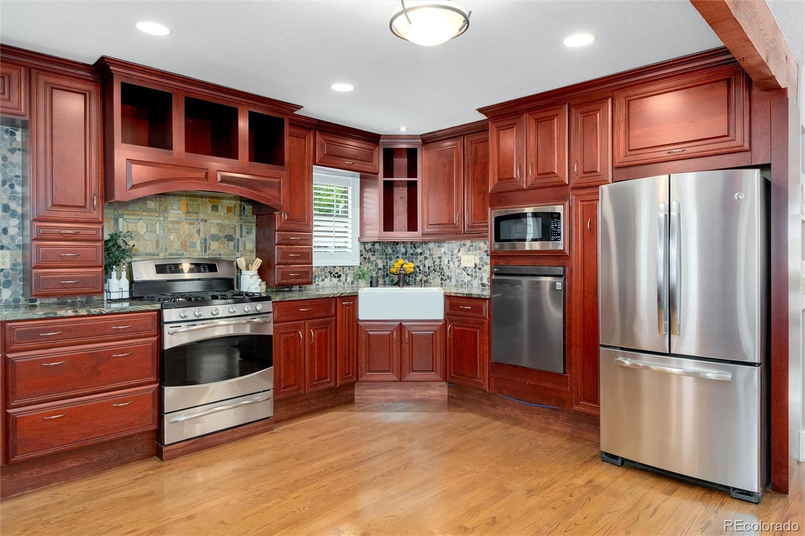 MLS Image #5 for 2780 s pennsylvania street,englewood, Colorado