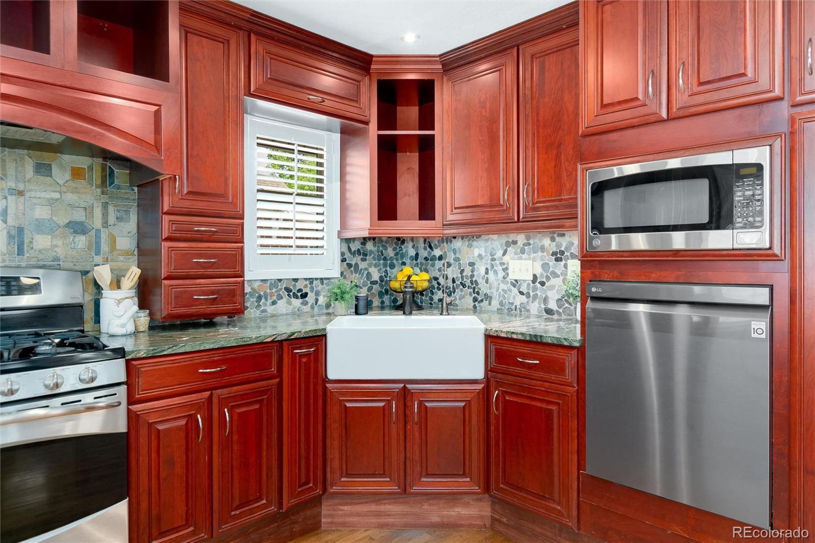 MLS Image #7 for 2780 s pennsylvania street,englewood, Colorado