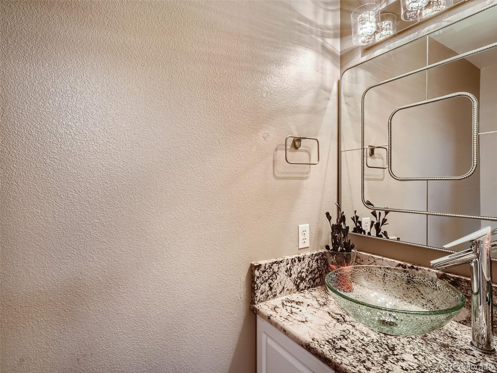 MLS Image #10 for 5828 s danube street,aurora, Colorado