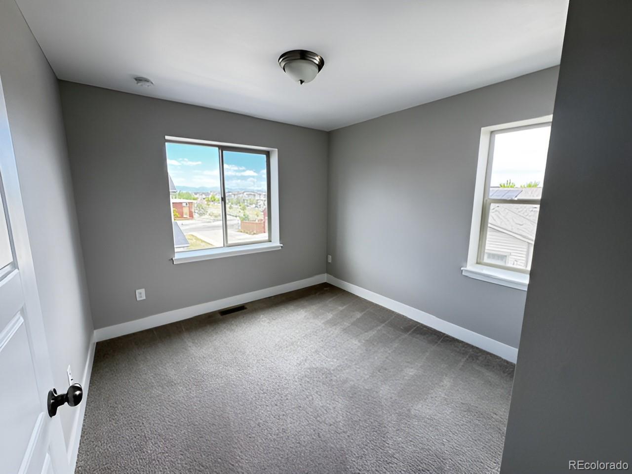 MLS Image #18 for 11137 e 25th avenue,aurora, Colorado