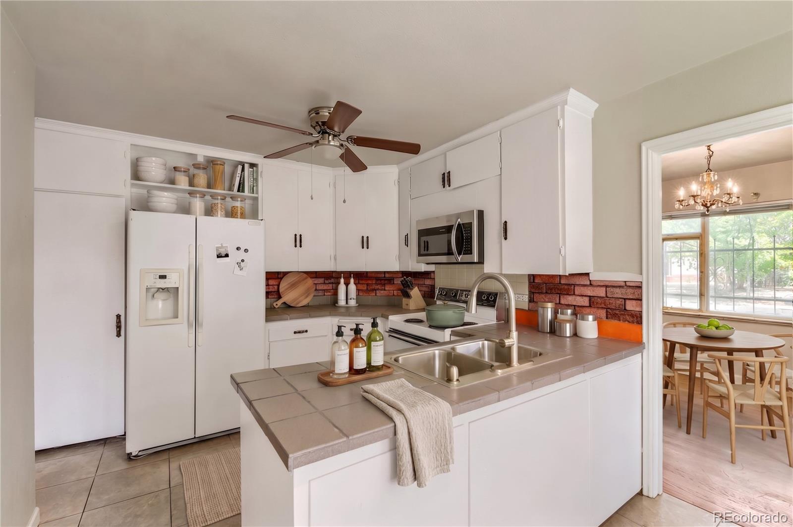 MLS Image #12 for 2875  holly street,denver, Colorado