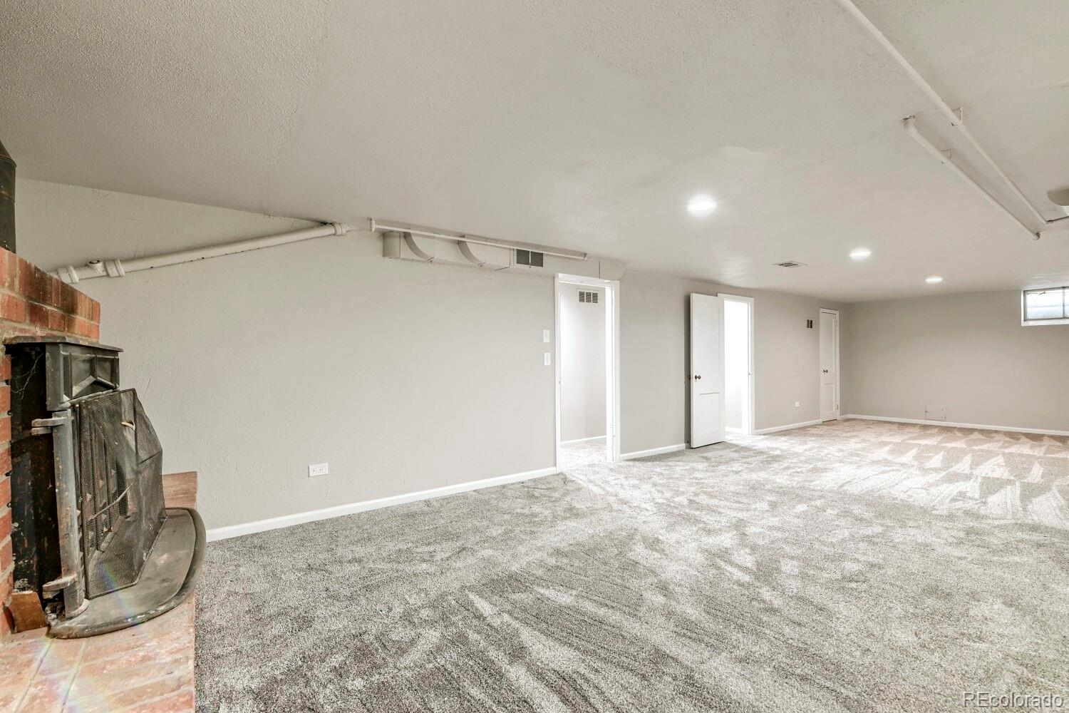 MLS Image #18 for 2875  holly street,denver, Colorado