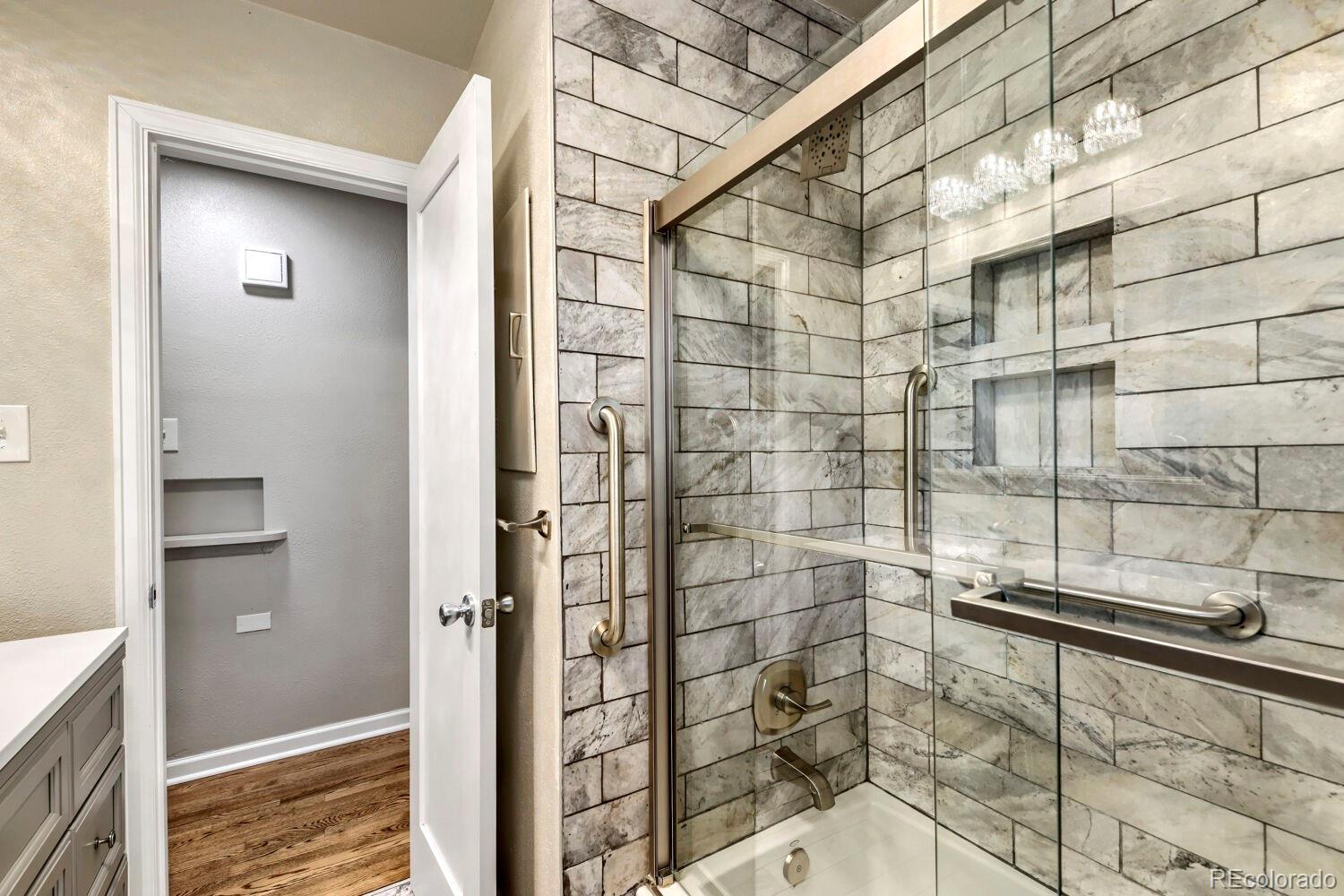 MLS Image #23 for 2875  holly street,denver, Colorado