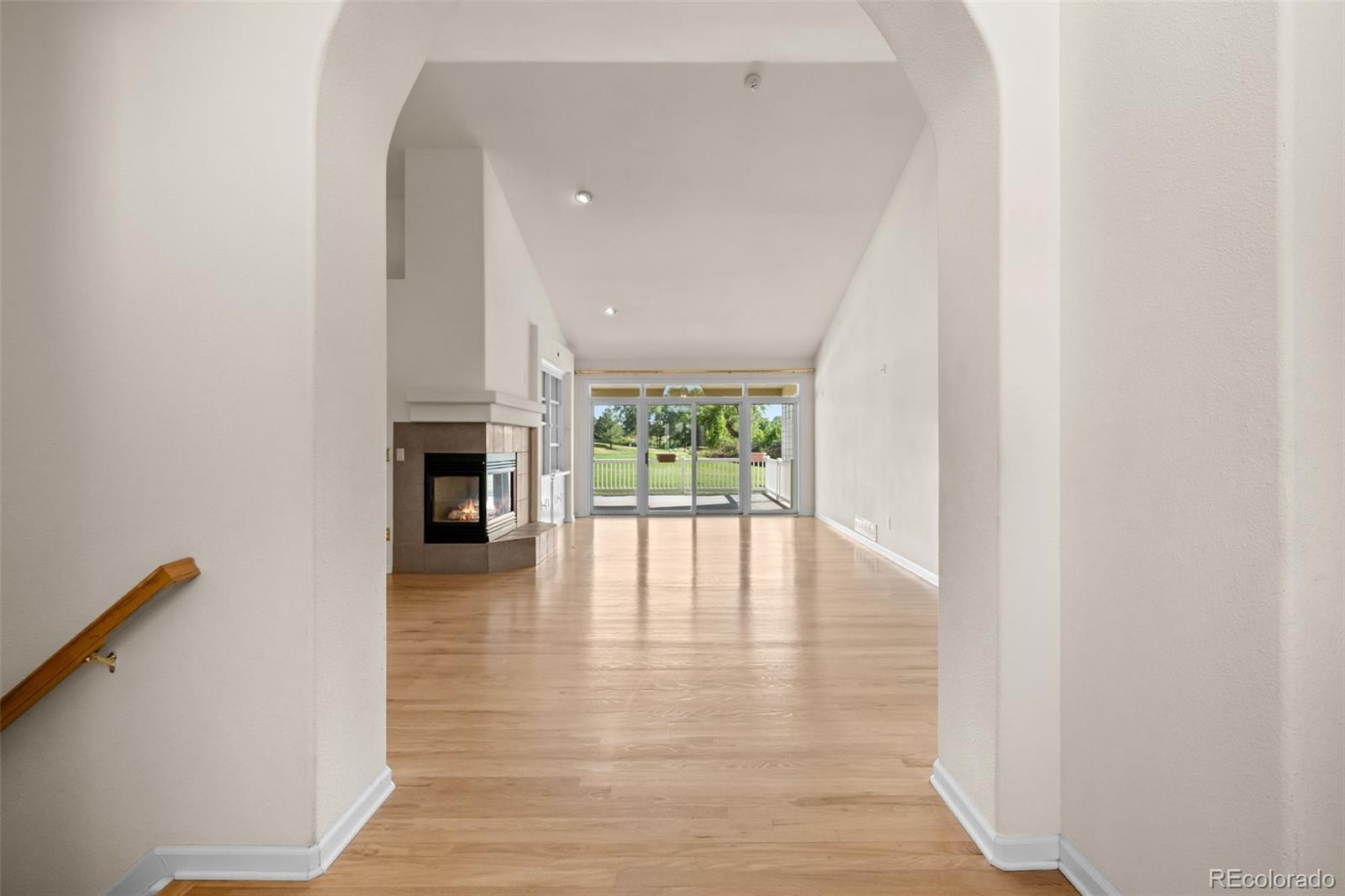 MLS Image #2 for 15  tamerlain court,littleton, Colorado