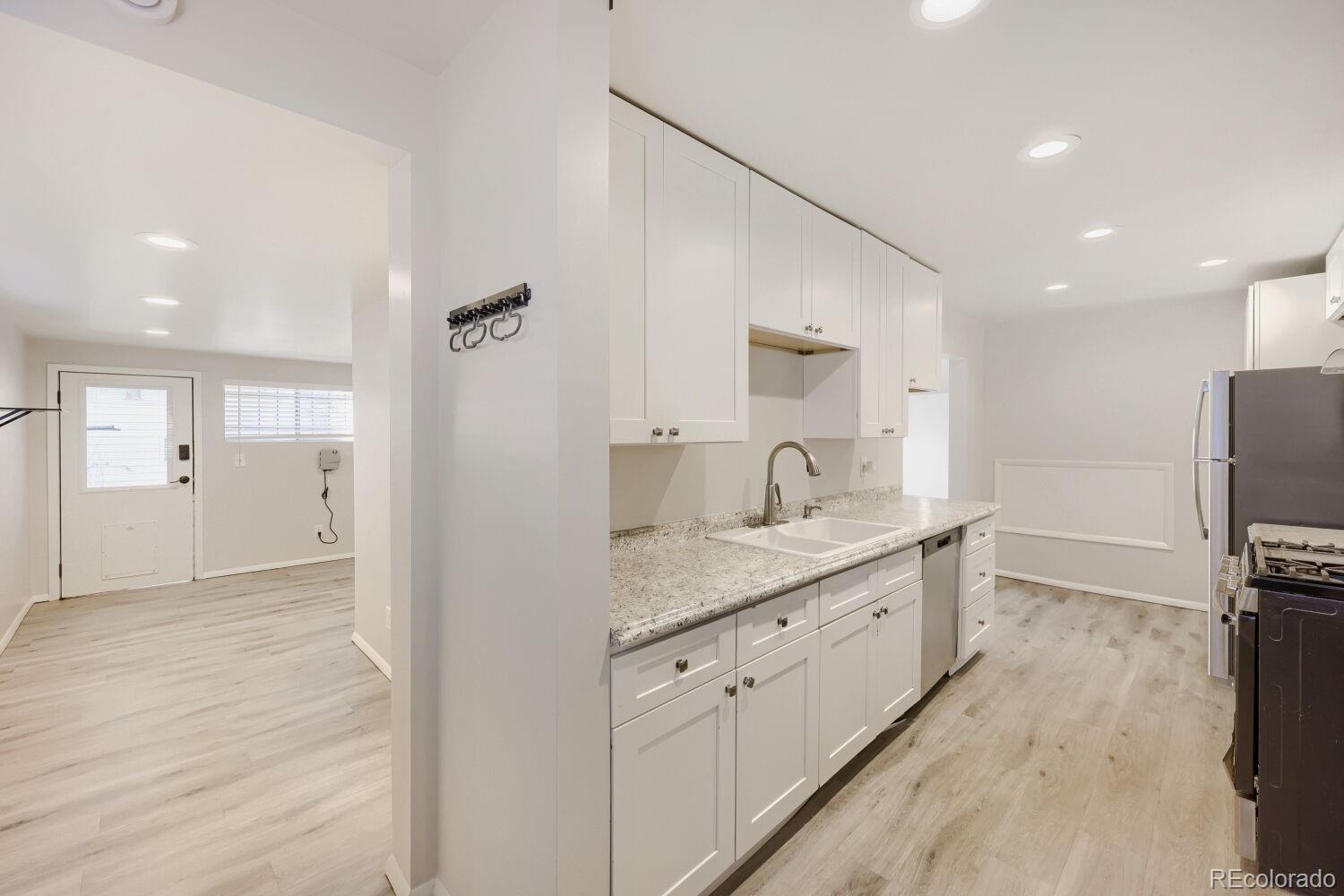 MLS Image #21 for 5166  eliot street,denver, Colorado