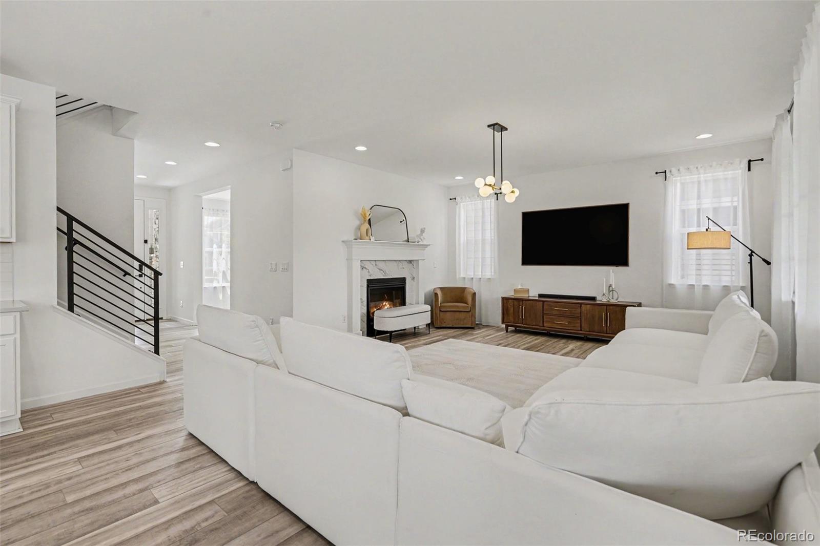 MLS Image #4 for 14607 w 71st drive,arvada, Colorado
