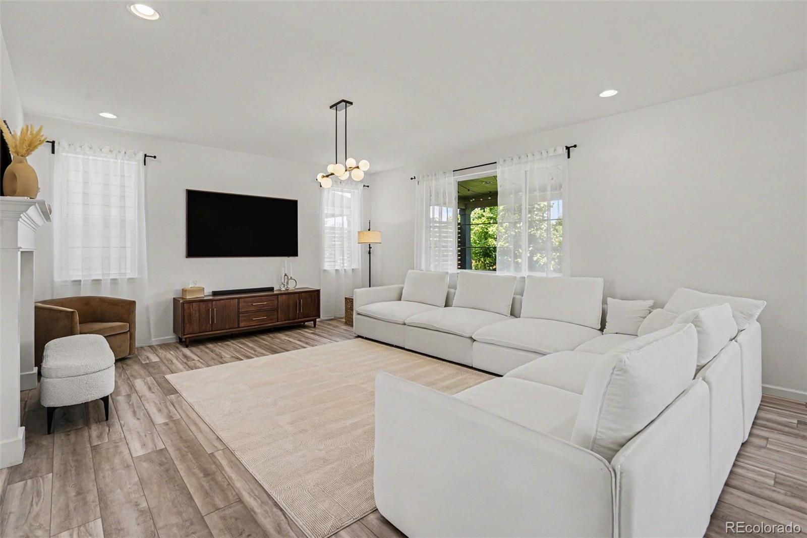 MLS Image #5 for 14607 w 71st drive,arvada, Colorado