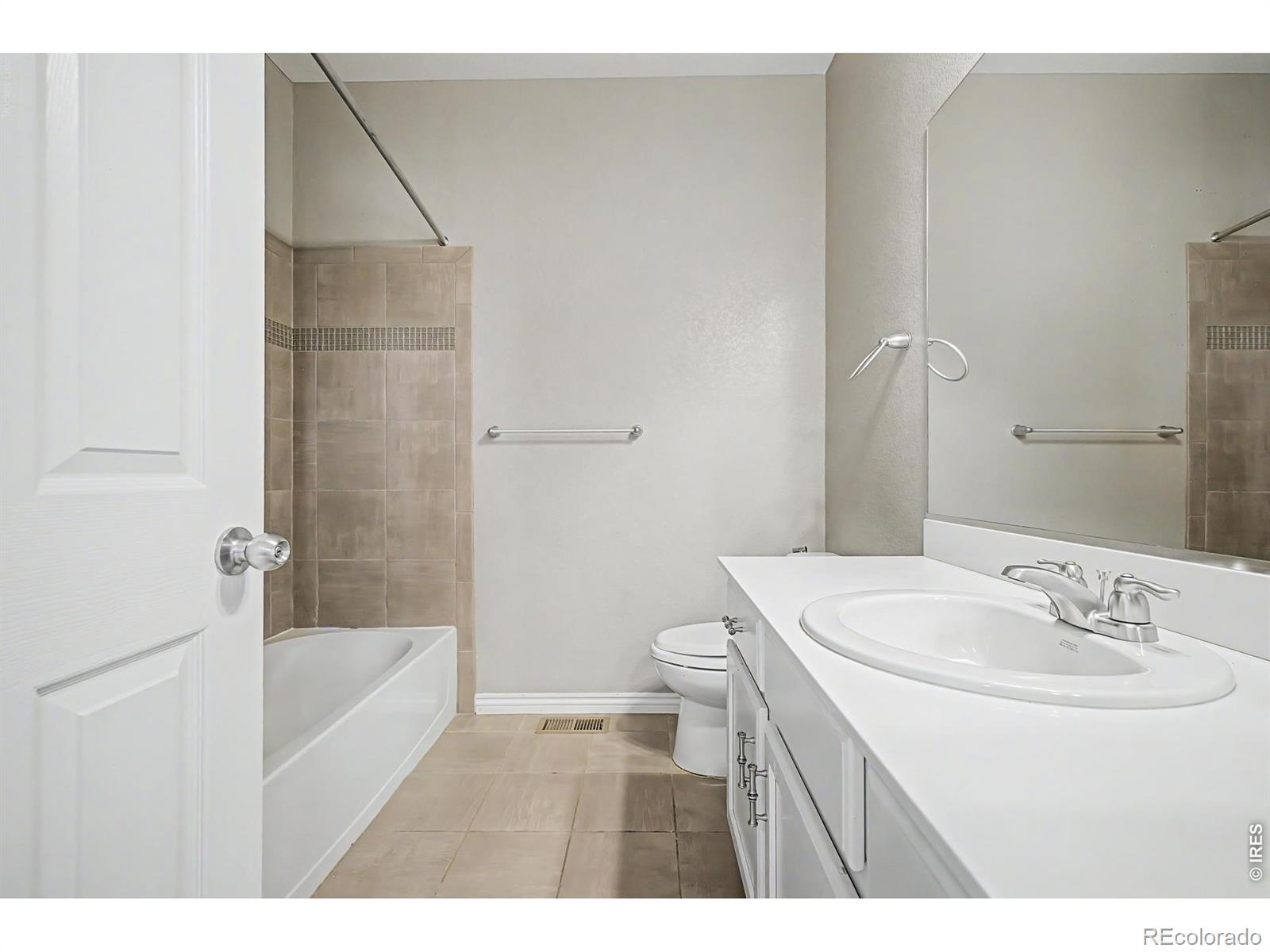 MLS Image #30 for 2639  walkaloosa way,fort collins, Colorado