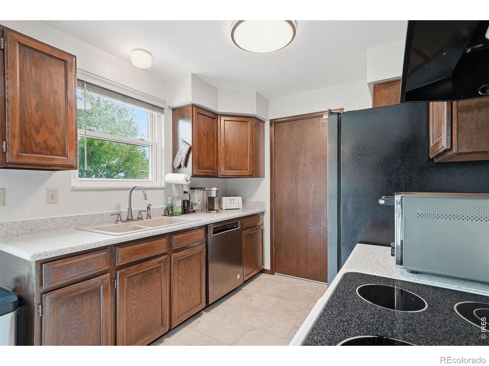 MLS Image #12 for 8240  garland drive,arvada, Colorado