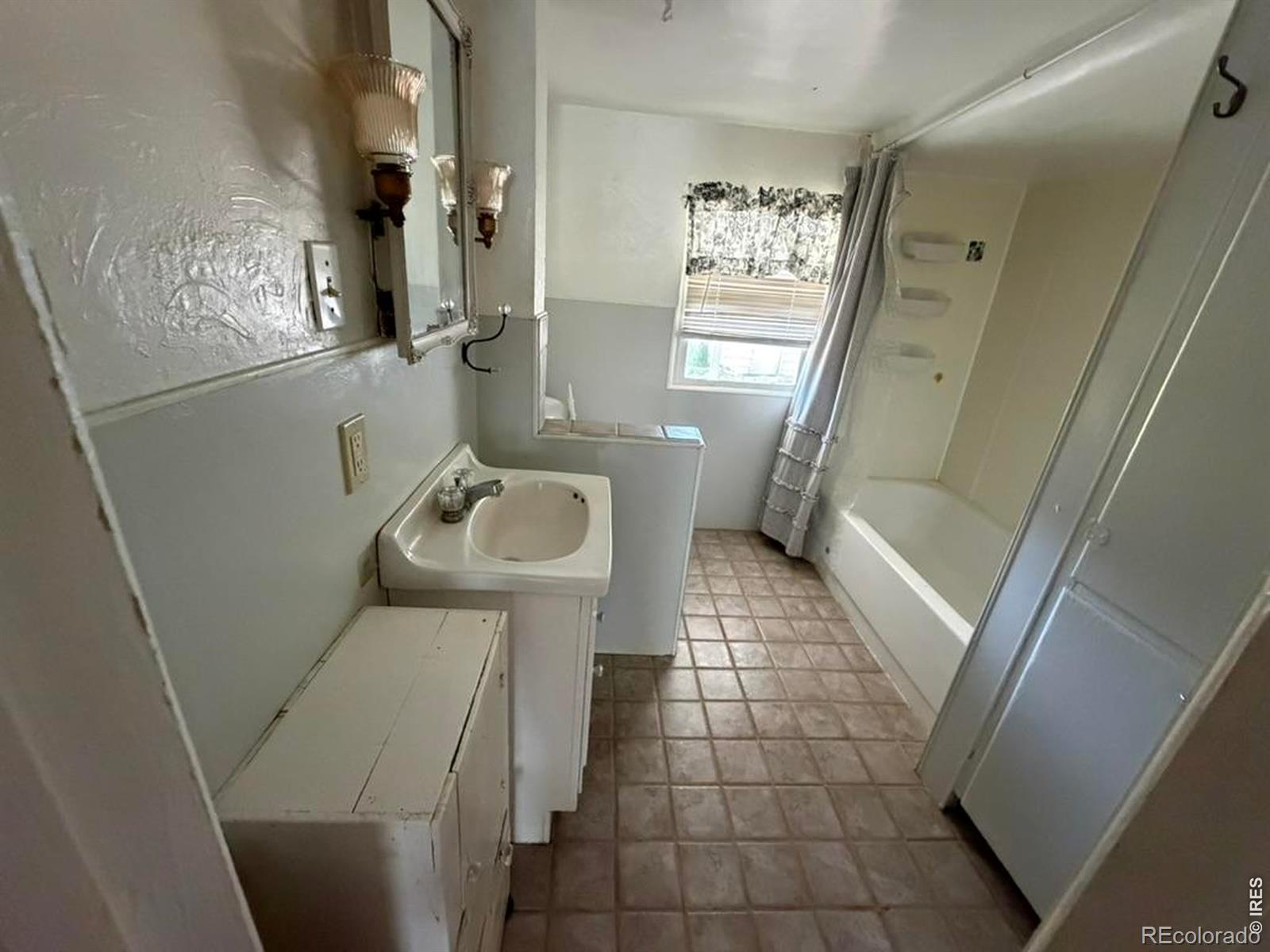 MLS Image #11 for 1012  lincoln street,wray, Colorado
