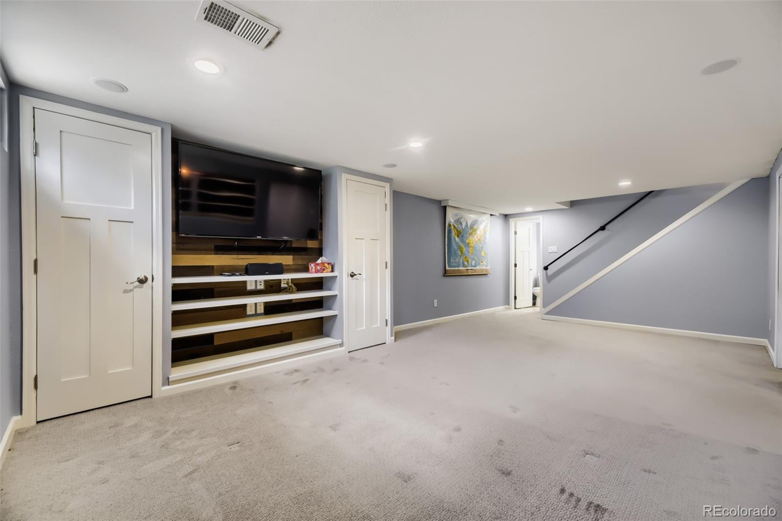 MLS Image #24 for 3141 s jasmine way,denver, Colorado