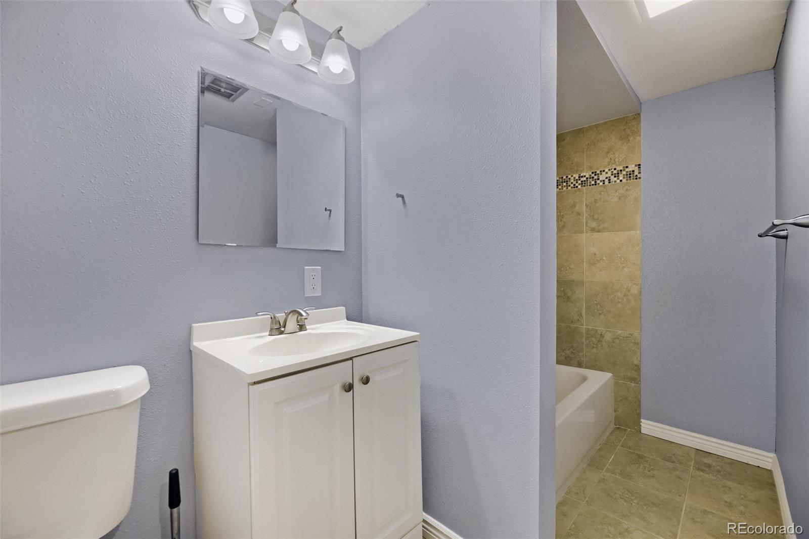 MLS Image #25 for 3141 s jasmine way,denver, Colorado