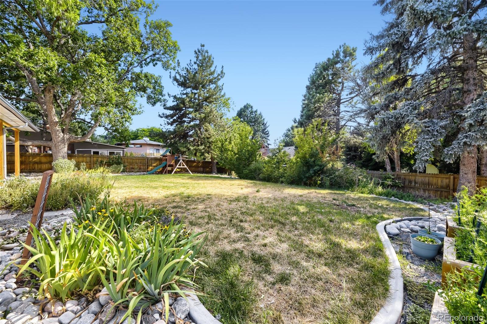 MLS Image #28 for 3141 s jasmine way,denver, Colorado