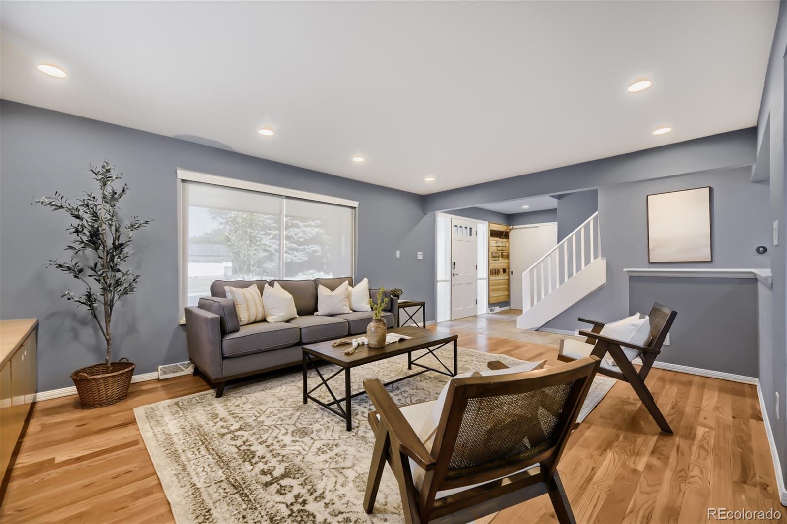 MLS Image #5 for 3141 s jasmine way,denver, Colorado
