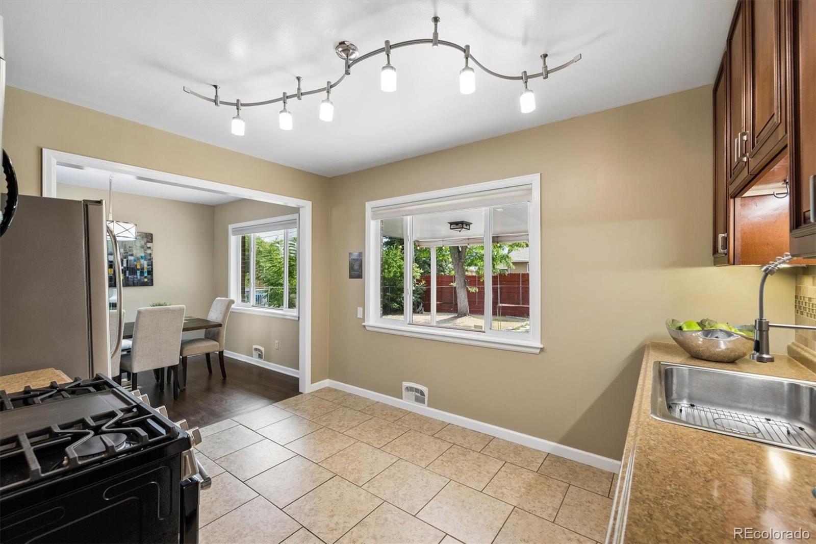 MLS Image #10 for 2811 s yates street,denver, Colorado