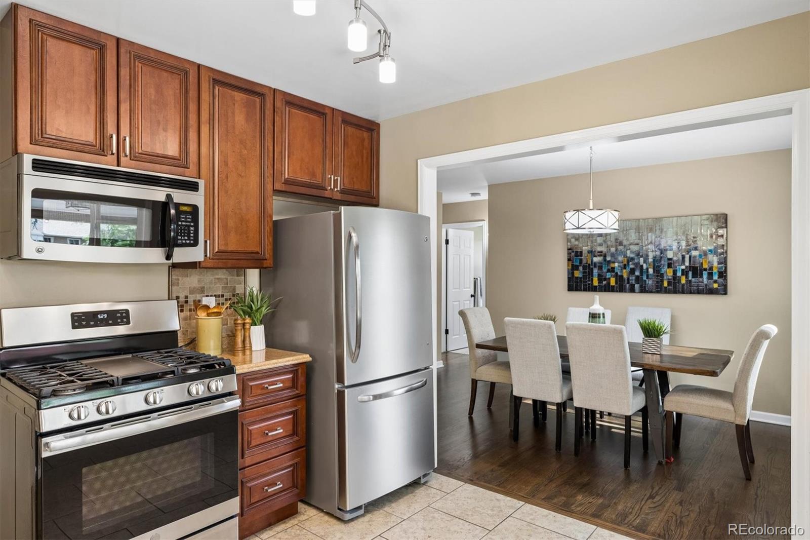 MLS Image #11 for 2811 s yates street,denver, Colorado