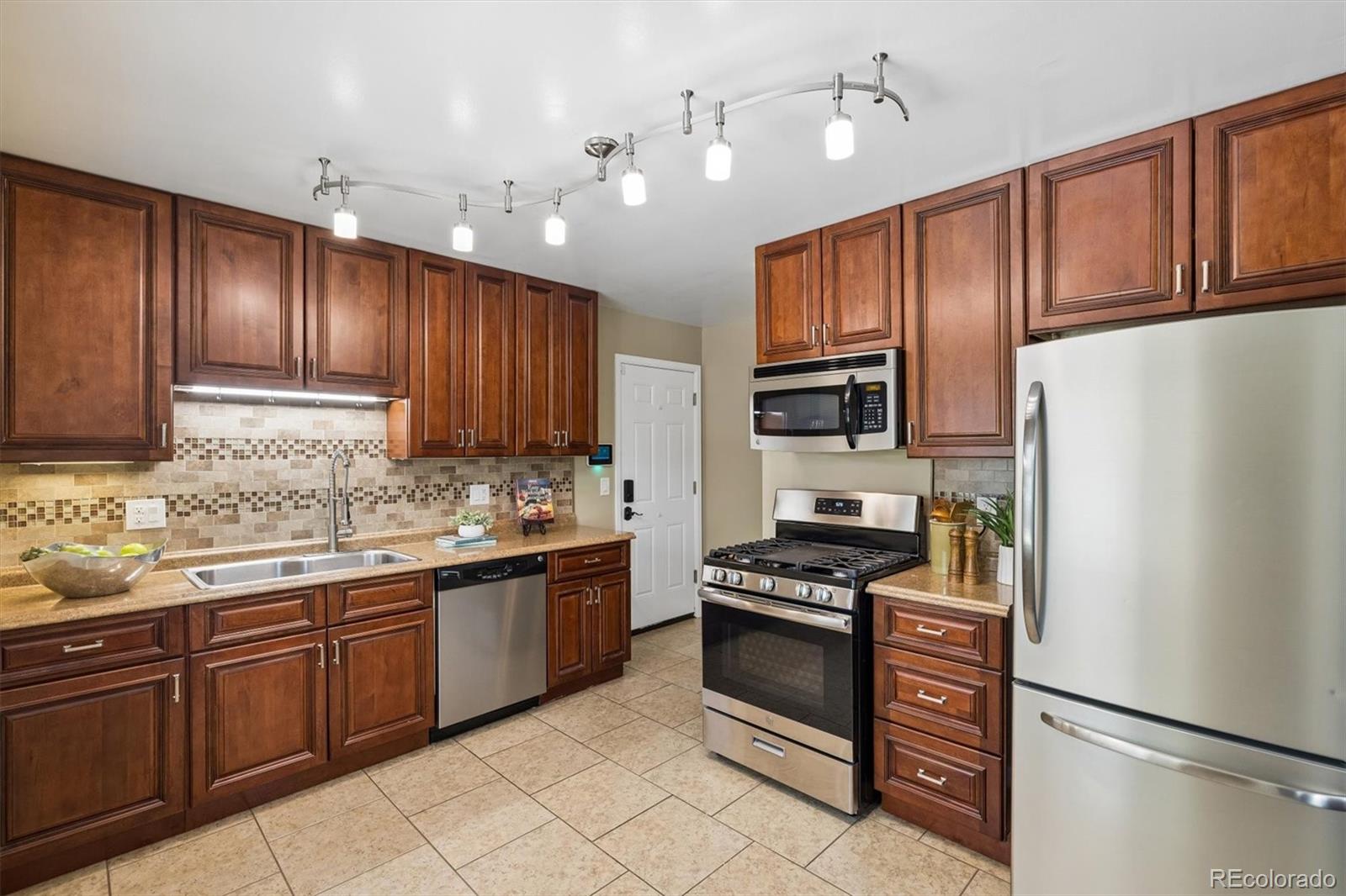 MLS Image #9 for 2811 s yates street,denver, Colorado