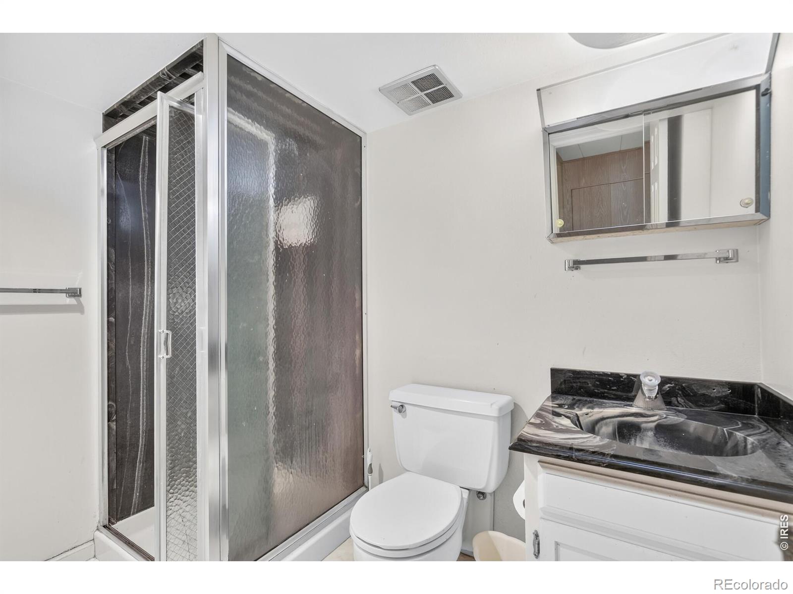 MLS Image #38 for 1922  26th avenue,greeley, Colorado