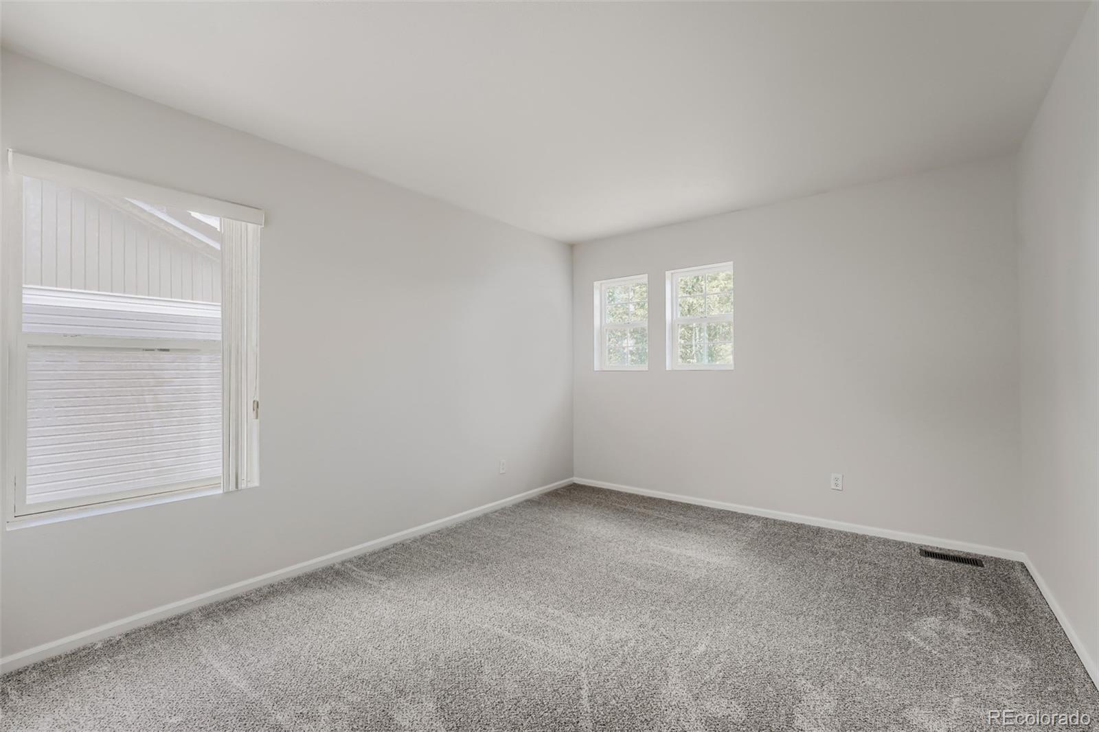 MLS Image #33 for 19034  burlington place,denver, Colorado