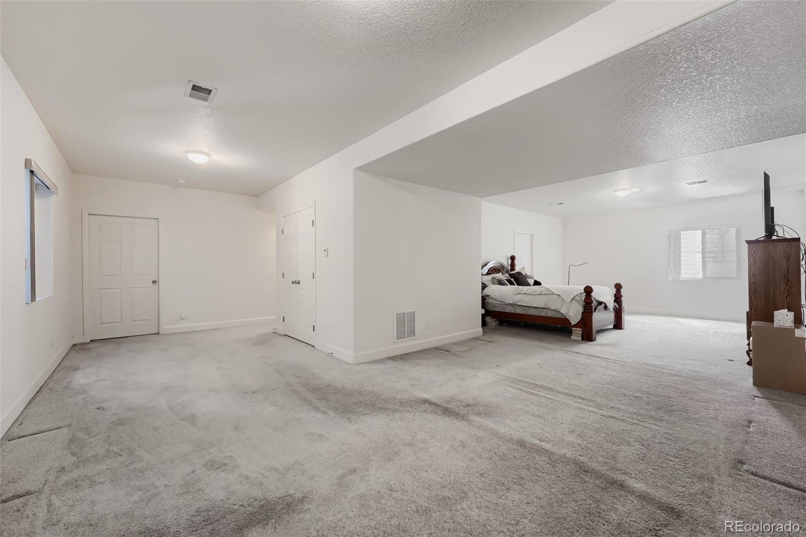MLS Image #39 for 19034  burlington place,denver, Colorado