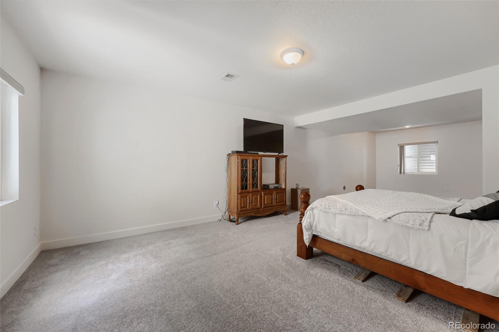 MLS Image #41 for 19034  burlington place,denver, Colorado