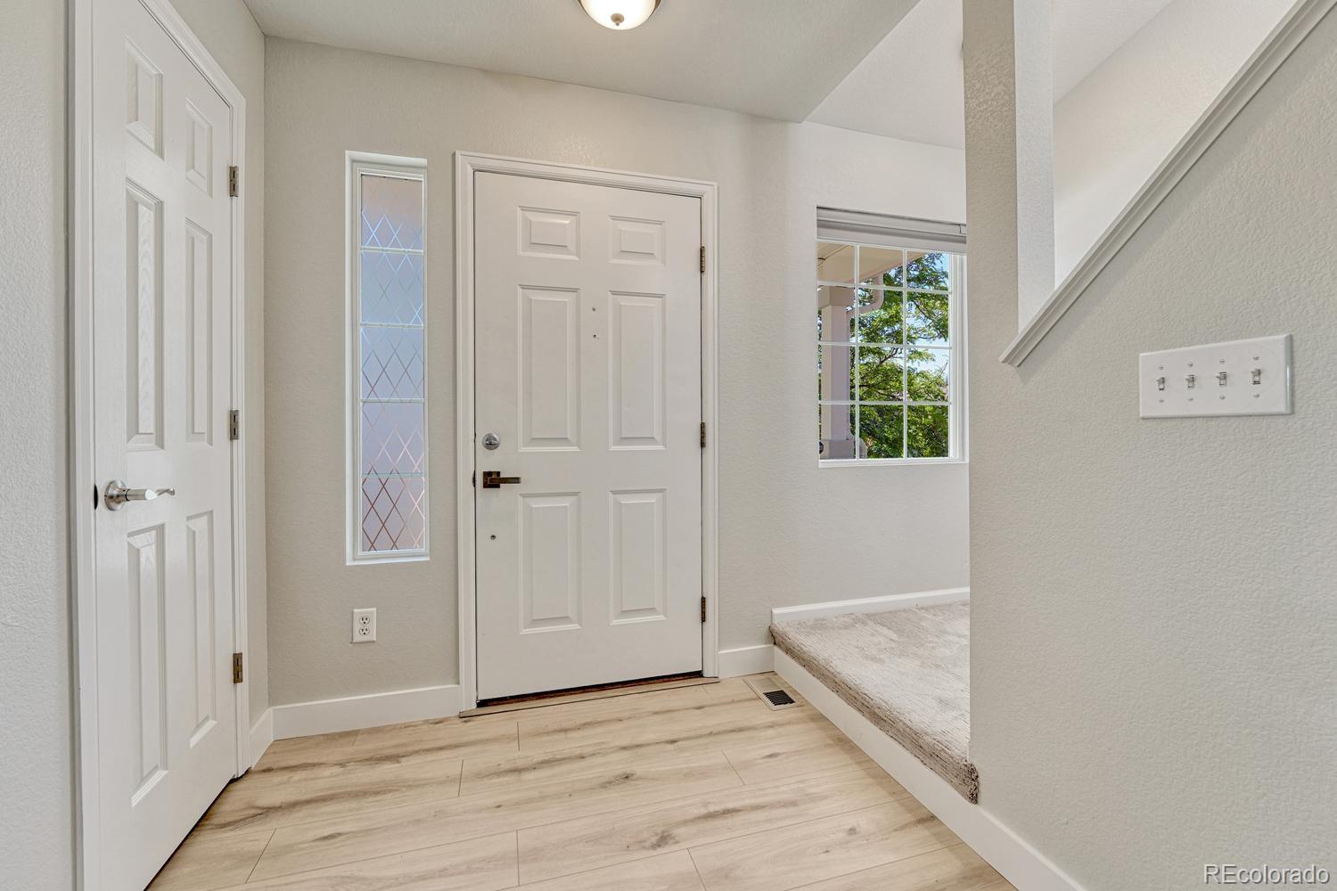 MLS Image #3 for 10825  mount bross way,parker, Colorado