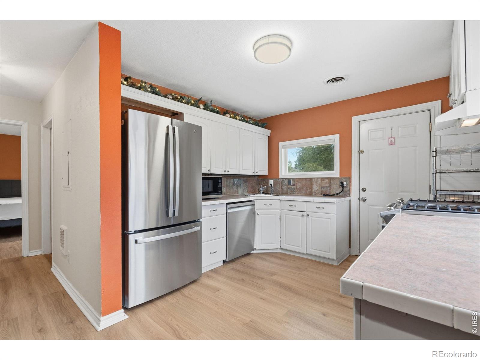 MLS Image #10 for 136  2nd street,fort collins, Colorado